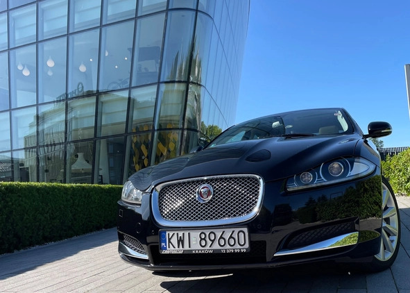 Jaguar XF cena 63000 przebieg: 101000, rok produkcji 2013 z Niepołomice małe 277